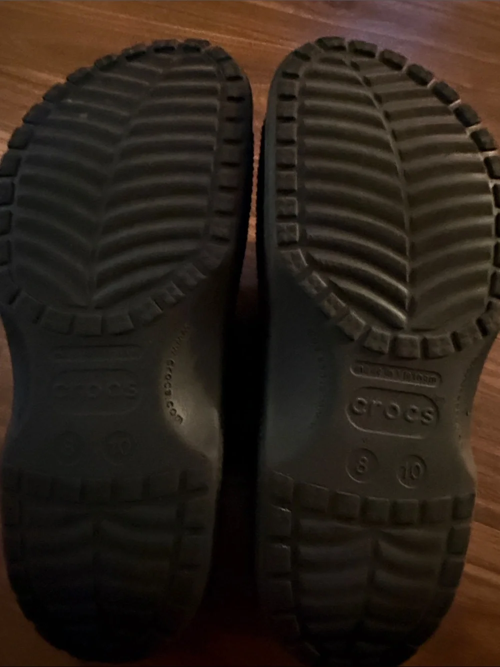 CROCS Classic Vented Clog Sandals in Black